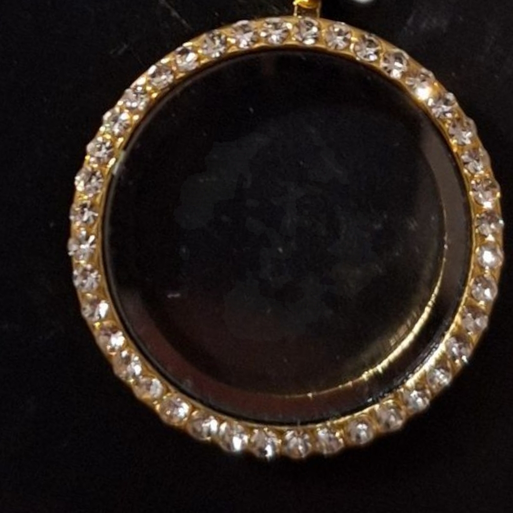 Charm ME Gold Round Locket with Bling - Picture 2 of 4